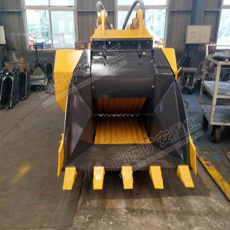 移动式破碎机铲斗