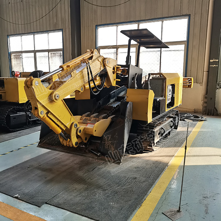 使用时扒渣机要注意三方面