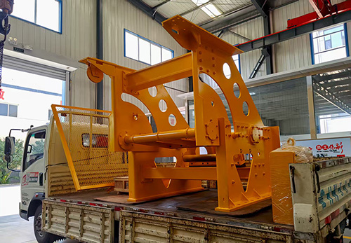 山东矿安重工新型全断面断带抓捕器成功装车发货