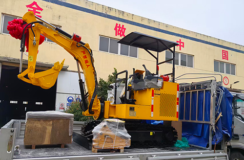 山东矿安重工自主研发生产的 MWD2.0小型挖掘机成功发运云南